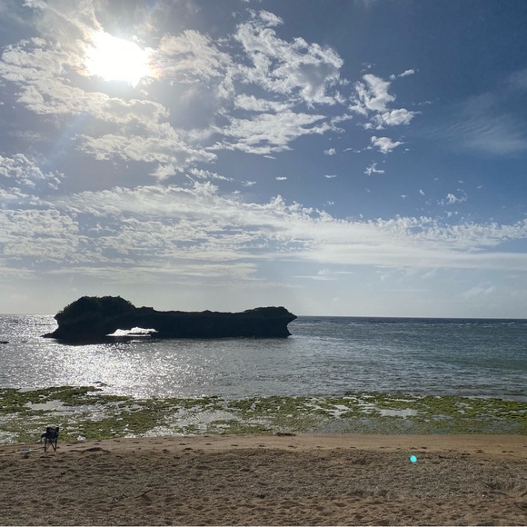 Hi Poshers!!☺️👋🏼 - Picture 3 of 4